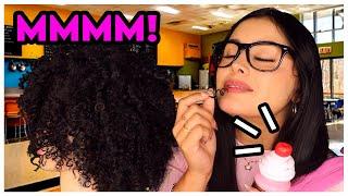  La chica en la  cafetería escolar  se COME tu CABELLO chino ‍ I Ges ASMR