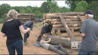 Talking Dead - Behind the scenes at the lumber site/log stunt