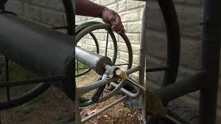 How to stop your hose from kinking on the hose reel. #shorts #garden #diy #howto
