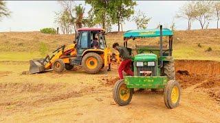 JCB_3DX Mud Loading John Deere Tractor And trolley Loaded on JCB