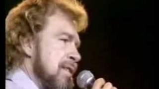 Gene Watson - 14 Carat Mind Live