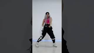 Pa que baile hasta abajo la bebé  TIKTOK TREND #shorts