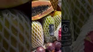 Amazing fruits удивительные фрукты от Камран Shorts Папайя клубника черешня ананас #шортс #личи