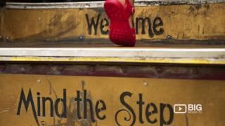 Colonial Tramcar Restaurant in Melbourne serving Australian Food and Australian Wine