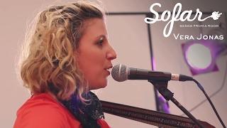 Vera Jonas - Find Your Keys | Sofar Hamburg