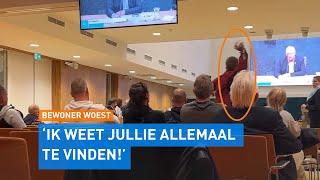 Man SMIJT KOFFIEKOPJE naar raadsleden bij vergadering over ASIELZOEKERS | Hart van Nederland