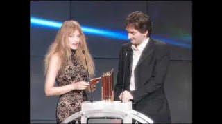 Arielle Dombasle & Pierre Palmade - NRJ Music Awards 2001 (20 janvier 2001)