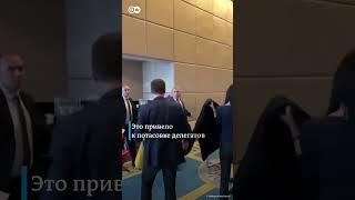 Драка за украинский флаг развернулась в кулуарах саммита в Турции