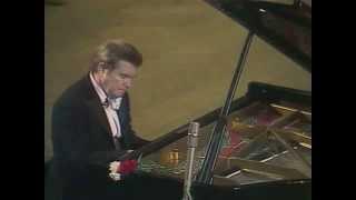 Gilels plays the Prelude in B minor Bach   Siloti