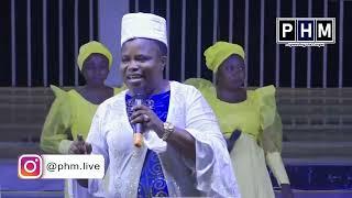 Dr. Bisi Alawiye Aluko  with her legendary angelic voices Praising God in an Unusual way @Erio 2022
