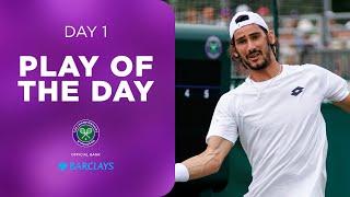 Stunning SCENES to win a marathon match | Play of the Day presented by Barclays