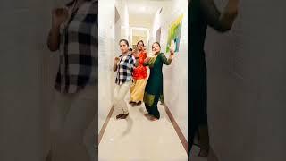 #ottadam_ottadam #viral #dance #dancechoreography #trending #gayathri #meena #shortsfeed #karakattam