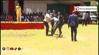 Drama as Kakamega man trying to access Ruto is manhandled in front of the President!!