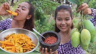 Wow yummy  shake green mango with spicy chili salt and yummy eating | SIS Cooking TV