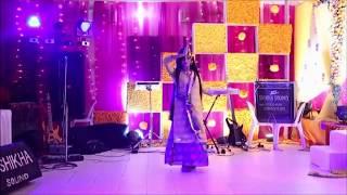 Mehndi-Dance--Beautiful-Girl-Got-Awesome-Moves