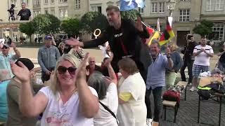 Ohrwurm Sylt Menschen mit Migrationshintergrund singen mit " Magdeburg 9.6.2024 "