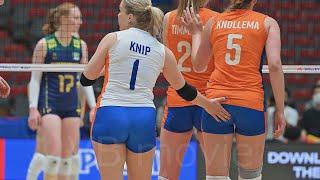 Women's volleyball, Dutch national team.The focus is on Knip, who is the key to the defense.