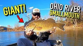 Catching a GIANT Ohio River Smallmouth Bass! (OHIO RIVER FISHING)