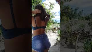 jovencita bailando sexy