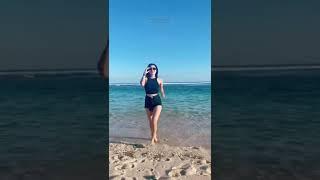 Wika salim liburan di pantai #shorts