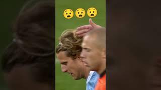 Diego Forlan blow to the head