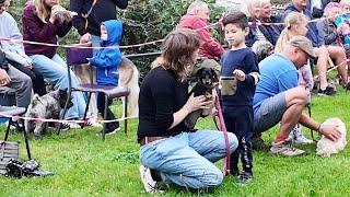 May sinalihang dog show ang twins kasama ang kanilang tita!