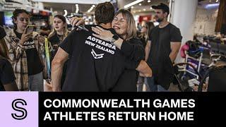 New Zealand Commonwealth Games champions return home | Stuff.co.nz