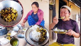 bhumi sarmila cooking potato buff curry with rice @bhumicooking