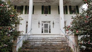 Old 1800's Abandoned Plantation Mansion - Full of Antiques