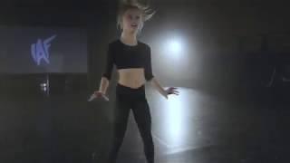 Move It Monday with Allie Andrew || Five Dancewear