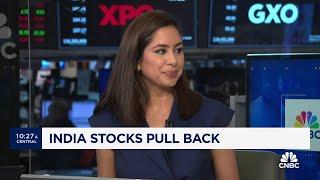 India stocks tumble as PM Modi's party set to lose majority