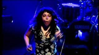 Begoña Bang Matu & The Shake it Ups: Charade - Gaztea Live