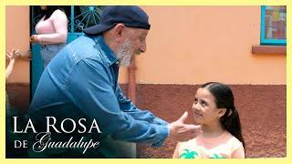 Rafaelita quiere a Don Gumercindo como un abuelito | La Rosa de Guadalupe 1/4 | Un lugar...