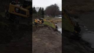 #excavator #engcon #caterpillar #cat #heavyequipment #kratekoperator