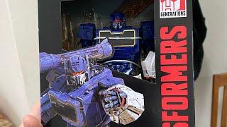 Transformers bumblebee movie studio series soundwave