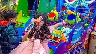 Kids Arcade Games Chuck E Cheese Birthday Party For Kids  - ZMTW