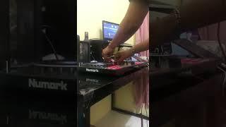 Numark Mixtrack platinum Fx