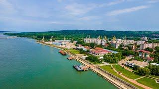 Река Дунав край град Лом, гледки от дрон/Danube river near the town of Lom, views from a drone