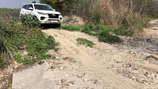 Toyota Fortuner 2021 4x4 vs 2x4 off road