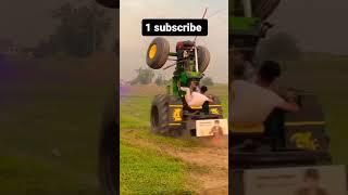 John Deere stunt #tractor #youtubeshorts #stunt #shorts #trending