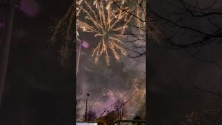 London's INSANE New Year Fireworks 2025