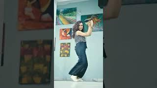 bounce when she walk #trending #viral #explore #instagramreels #dance #solovssquad #dancechannel