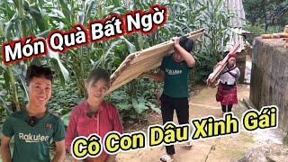 MÓN QUÀ BẤT NGỜ Vô Tình Gặp Được Cô Gái Xinh Như THUÝ KIỀU Tại Bản Nghèo Mèo Qua - Tuyên Hà Giang