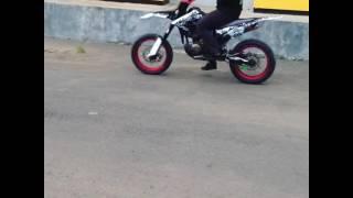 Belajar wheelie dari noll banget