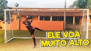 SERÁ QUE O CRISPIN VIROU UM BOM GOLEIRO