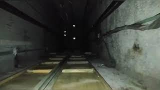 Как работает лифт внутри шахты/вид в шахту с крыши кабины лифта