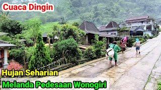 Kampung Rumah Besar Semua di Wonogiri