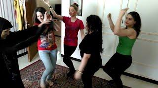 بهترین رقص شاد دختران ایرانی در تهران ایول The best happy dance of Iranian girls in Tehran Evil