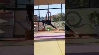 Yoga/yoga Stretching & poses/yoga flow/#yogavideos #shorts #motivation #trendingshorts#shortsfeed