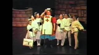 Chubby Oates (A spoonful of sugar). Snow White Marlowe Theatre Canterbury 1986-87 HD